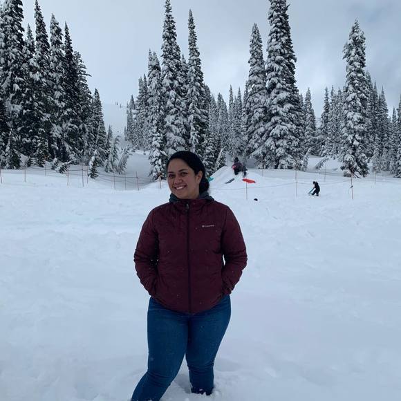 Meet your Posher, Michelle - Picture 1 of 1